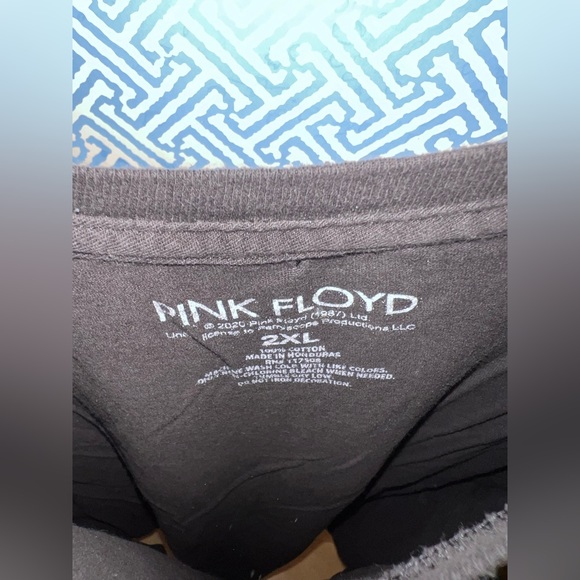 Men’s Vintage Pink Floyd Dark Side of the Moon TShirt XXL - Picture 2 of 4